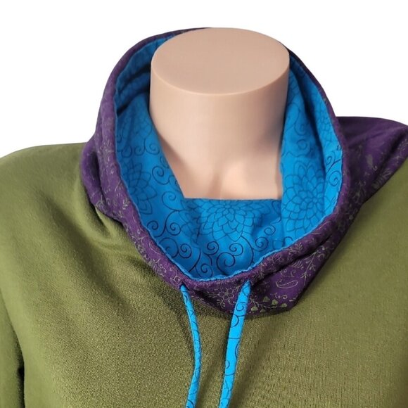 Camden GEKKO Green Pullover Purple & Blue Accents Floral Appliqué Funnel Neck - Picture 4 of 14